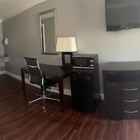 Legacy Inn & Suites Anaheim Dış mekan fotoğraf