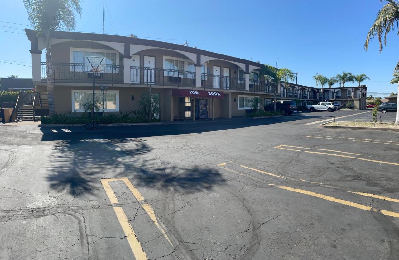 Legacy Inn & Suites Anaheim Dış mekan fotoğraf