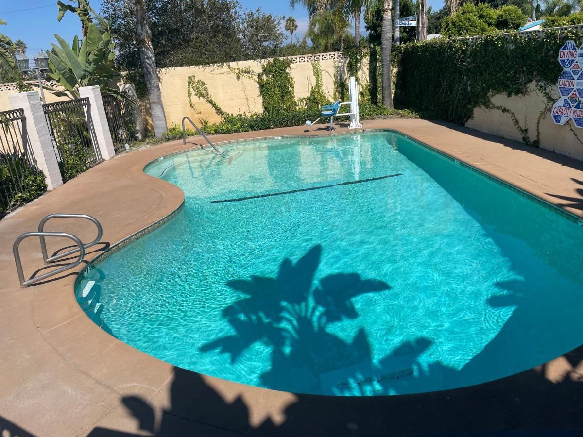 Legacy Inn & Suites Anaheim Dış mekan fotoğraf
