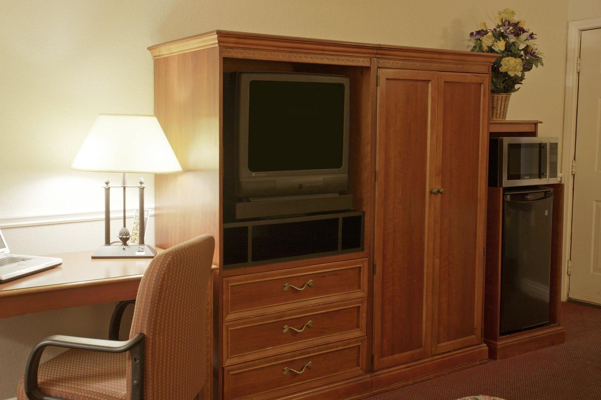 Legacy Inn & Suites Anaheim Dış mekan fotoğraf