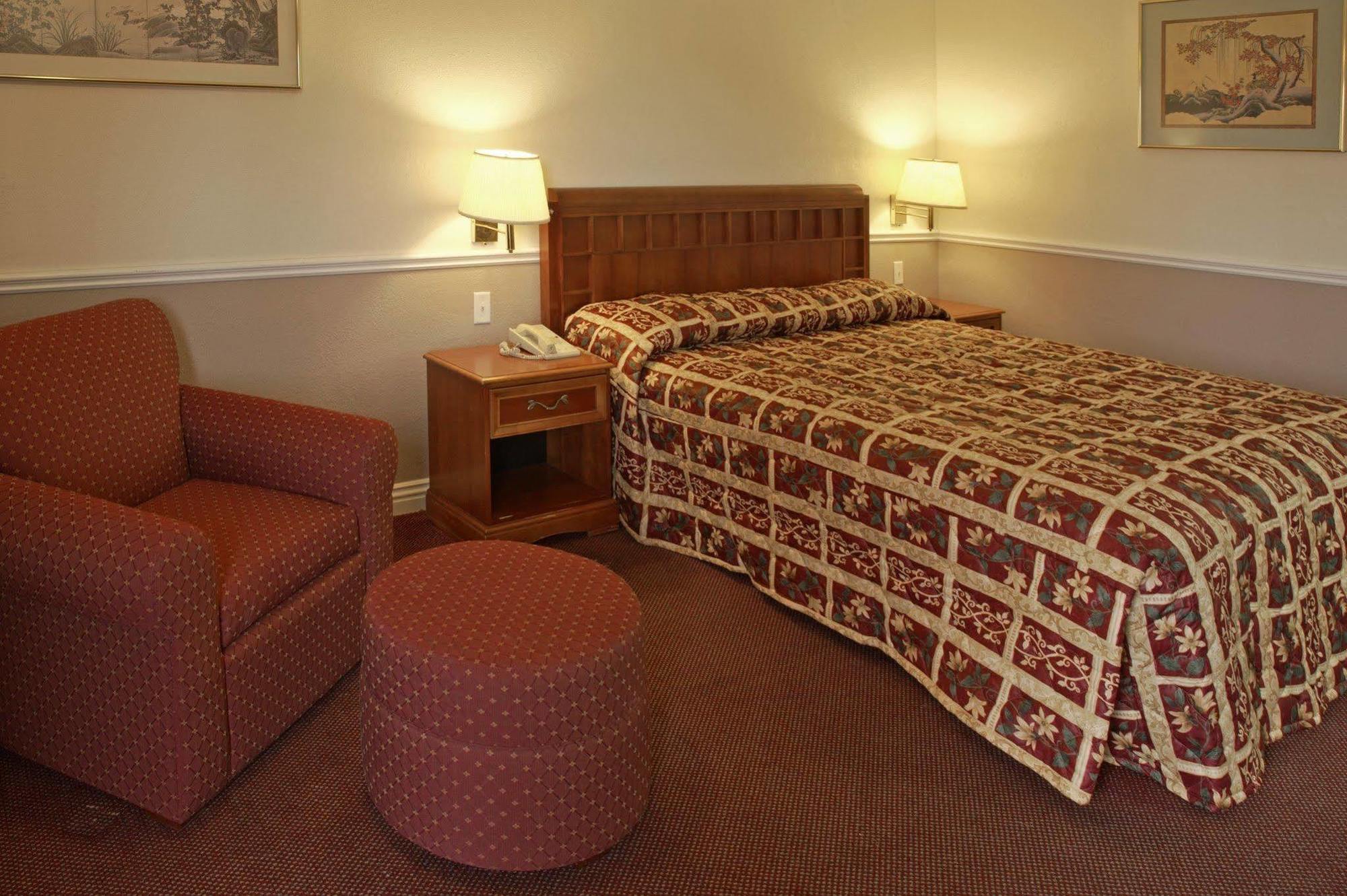 Legacy Inn & Suites Anaheim Dış mekan fotoğraf
