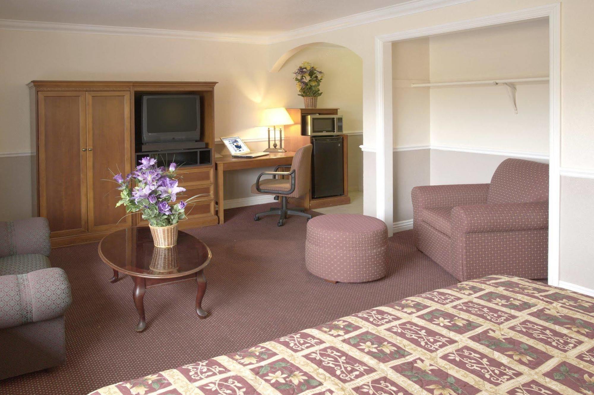 Legacy Inn & Suites Anaheim Dış mekan fotoğraf