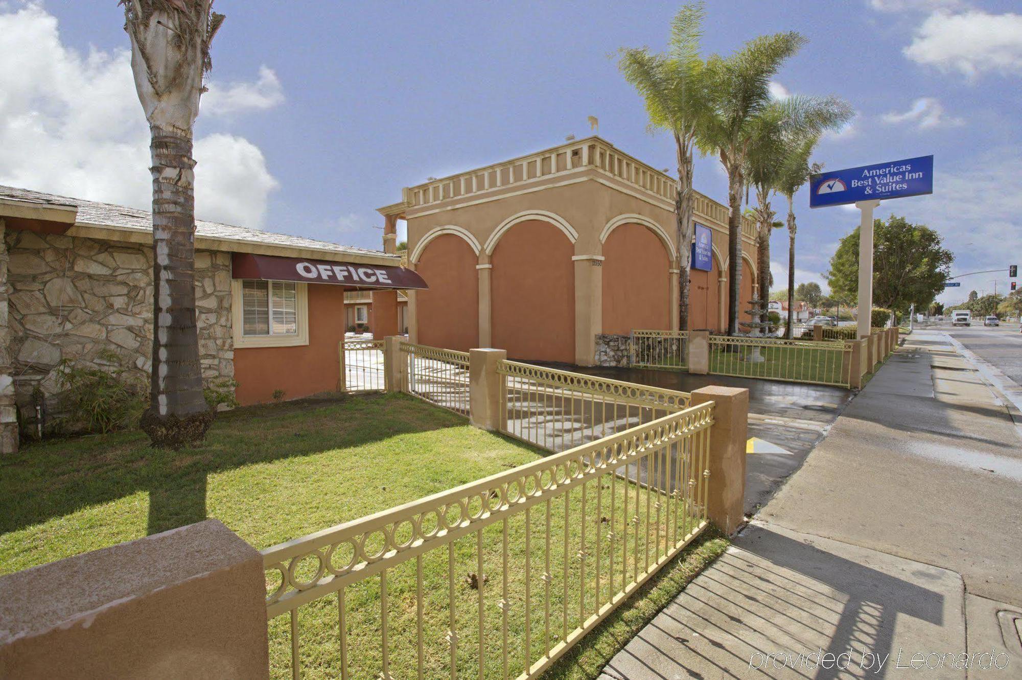 Legacy Inn & Suites Anaheim Dış mekan fotoğraf